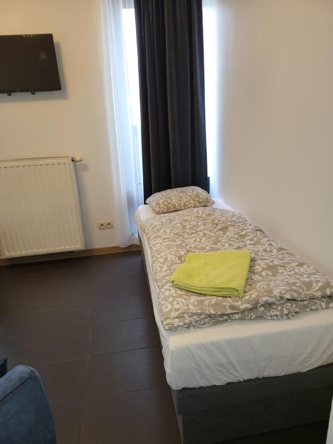 Amber Hostel Szlak Kraków Exteriör bild